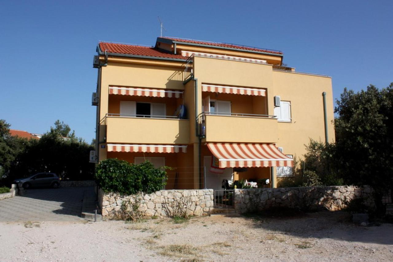 Apartments Jtv Simuni Kolan Exterior foto
